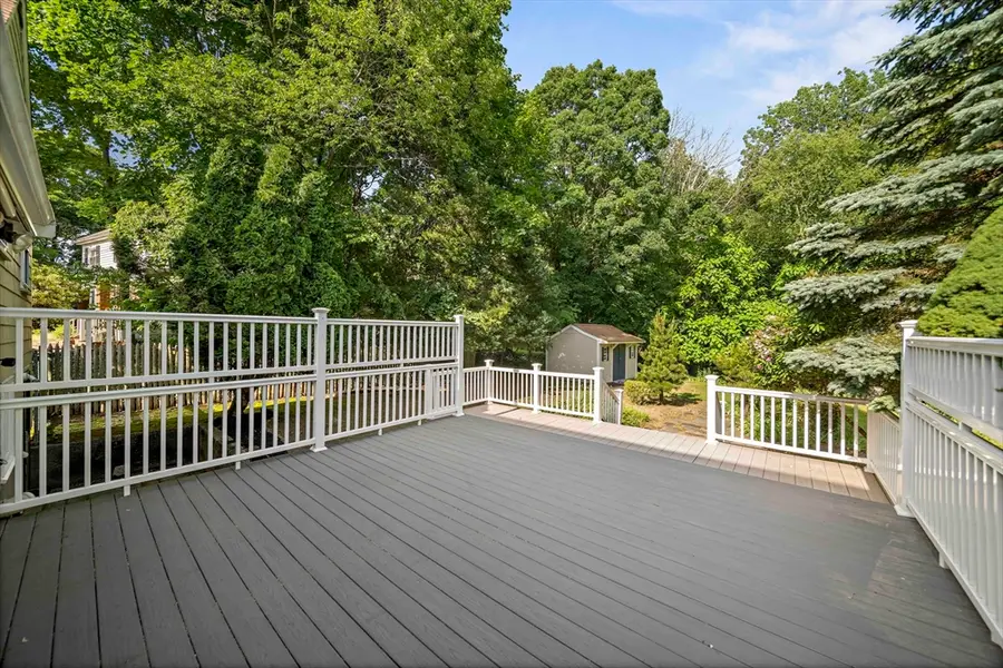 590 Liberty St, Braintree, MA 02184 - #3