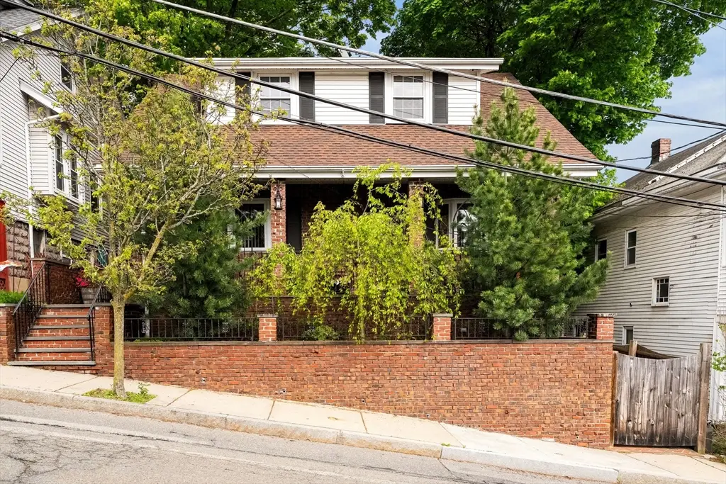 21 Fells Ave, Medford, MA 02155 - #1
