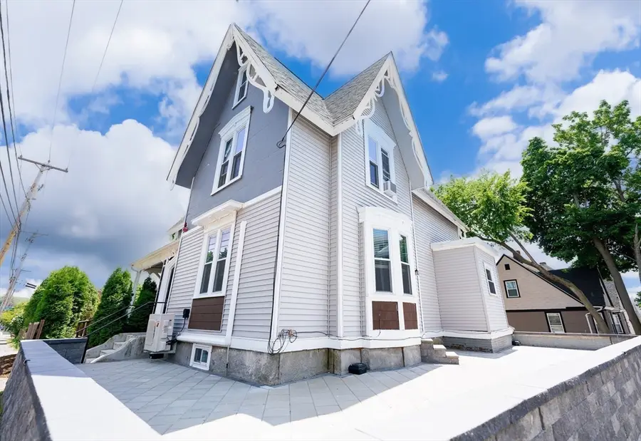 111 Summer St #1, Haverhill, MA 01830 - #3