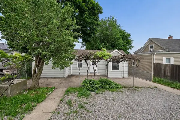 370 Pleasant St, Pawtucket, RI 02860