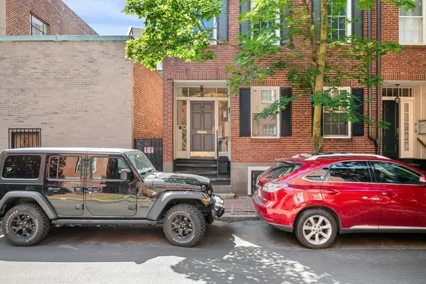 1 Melrose St. #1, Boston, MA 02116