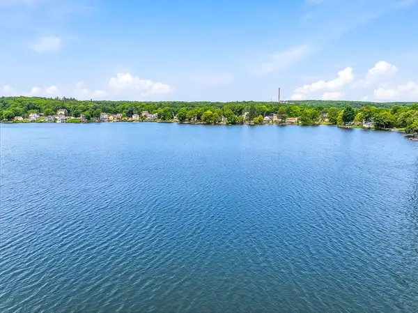6 Tiffany Circle #6, Millbury, MA 01527