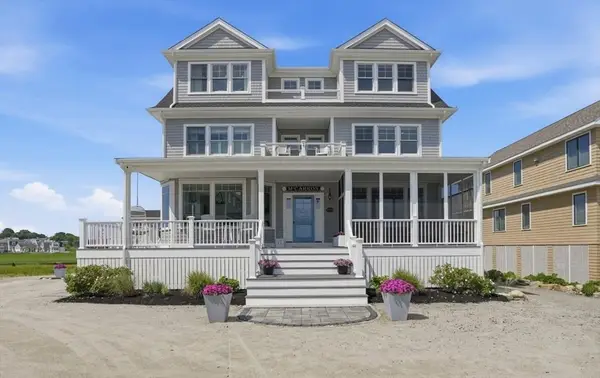 135 Glades Rd, Scituate, MA 02066