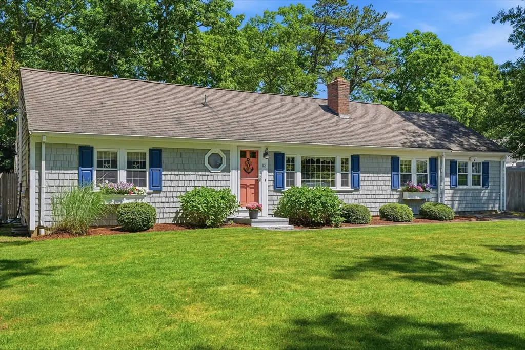 12 Walnut St, Yarmouth Port, MA 02675 - #1