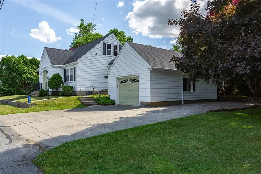 123 James St, Acushnet, MA 02743 - #3