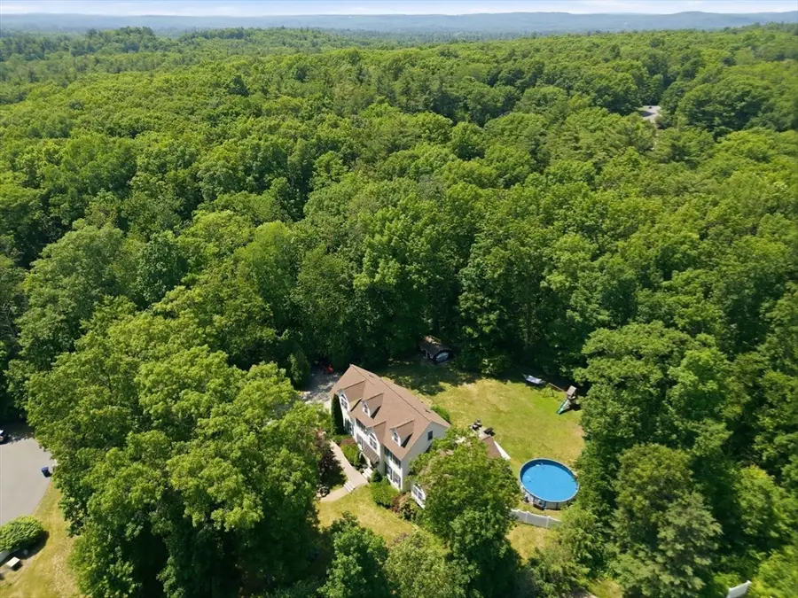 8 Evergreen Drive, Plaistow, NH 03865 - #3