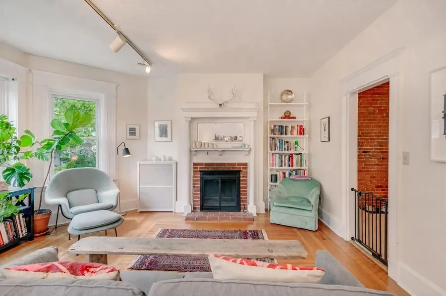 485 Washington St #3, Brookline, MA 02446 - #3