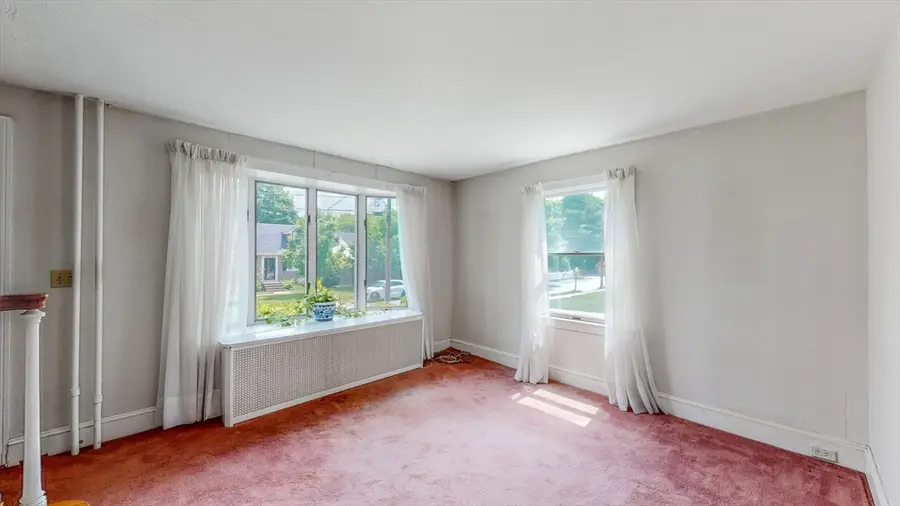 21 Grover St, Walpole, MA 02081 - #3