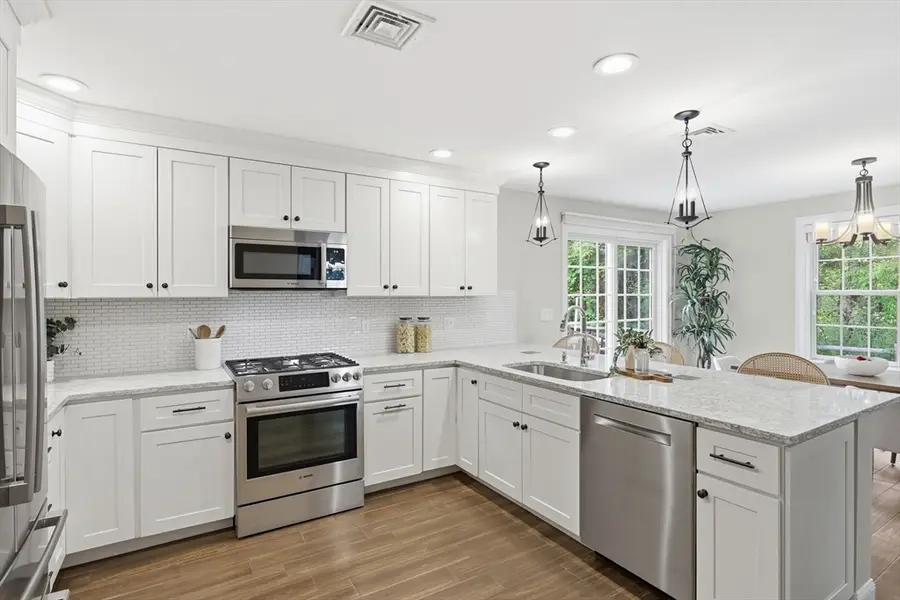 8 Cheevers Path #8, Bedford, MA 01730 - #3