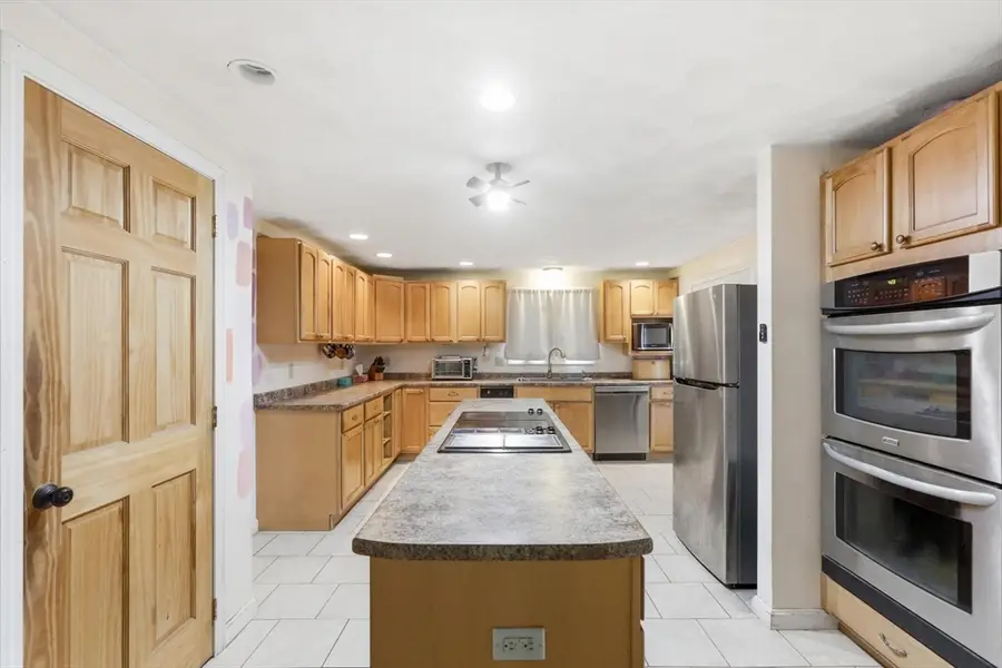 364 W Meadow Rd, Lowell, MA 01854 - #3