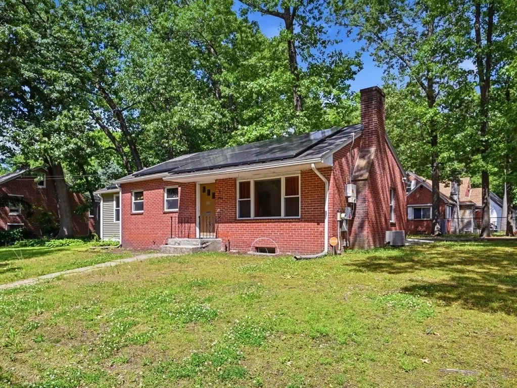 881 Roosevelt Ave, Springfield, MA 01109 - #1