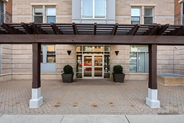 16 Miner St #603, Boston, MA 02115