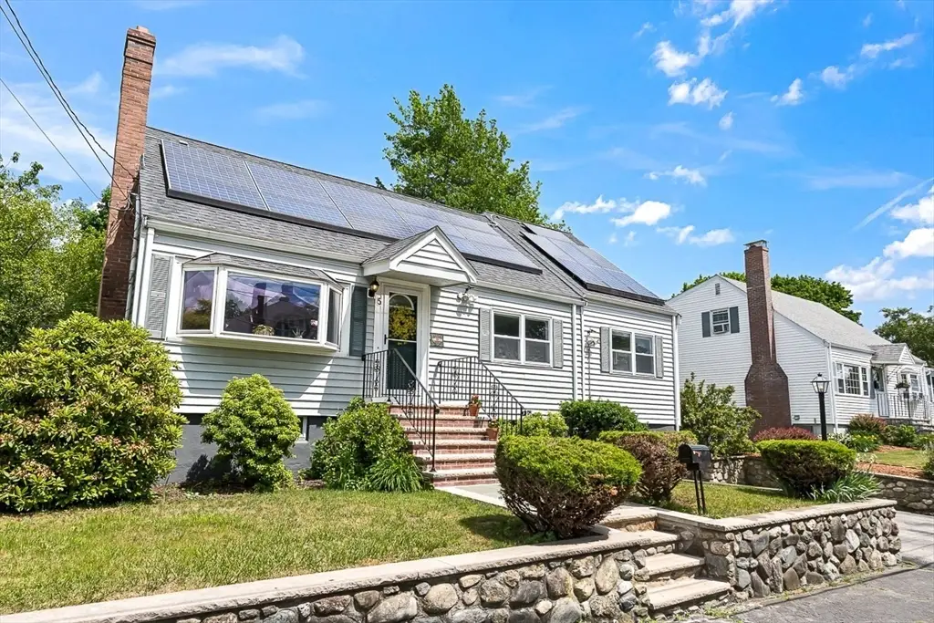 5 Elizabeth Road, Stoneham, MA 02180 - #1