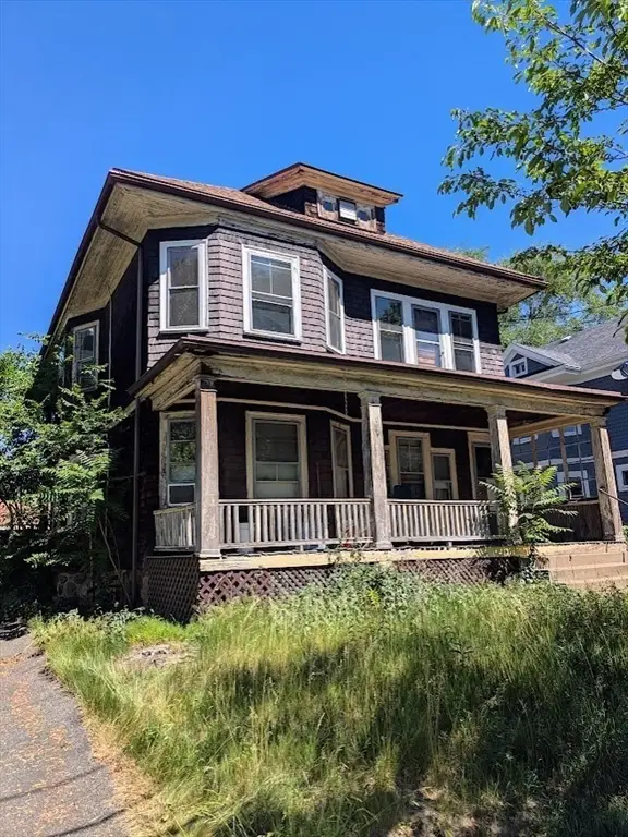 32-34 Harlow St, Arlington, MA 02474 - #1