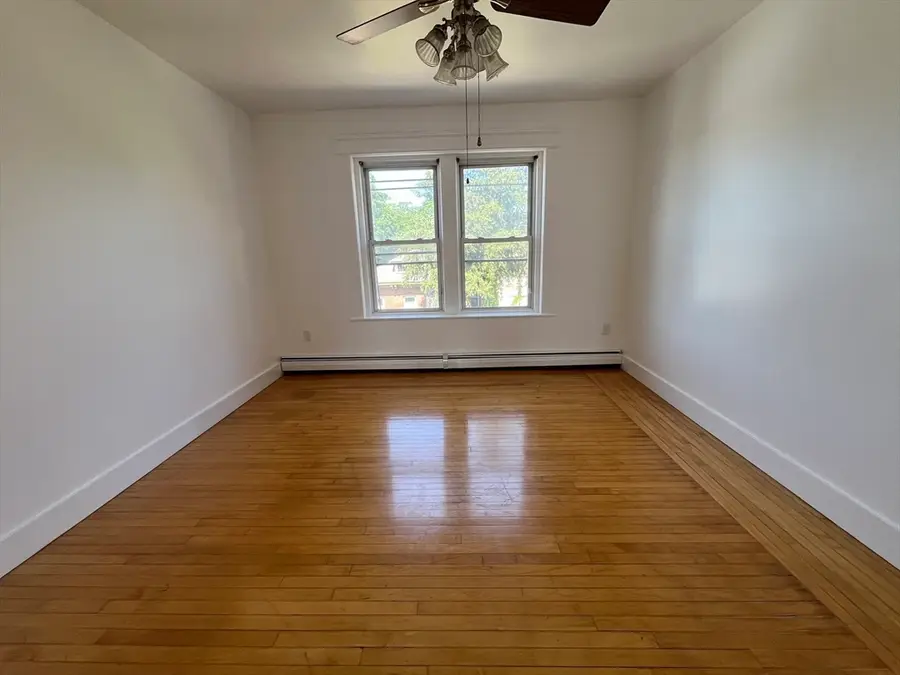29 Irving Street #8, Worcester, MA 01609 - #3
