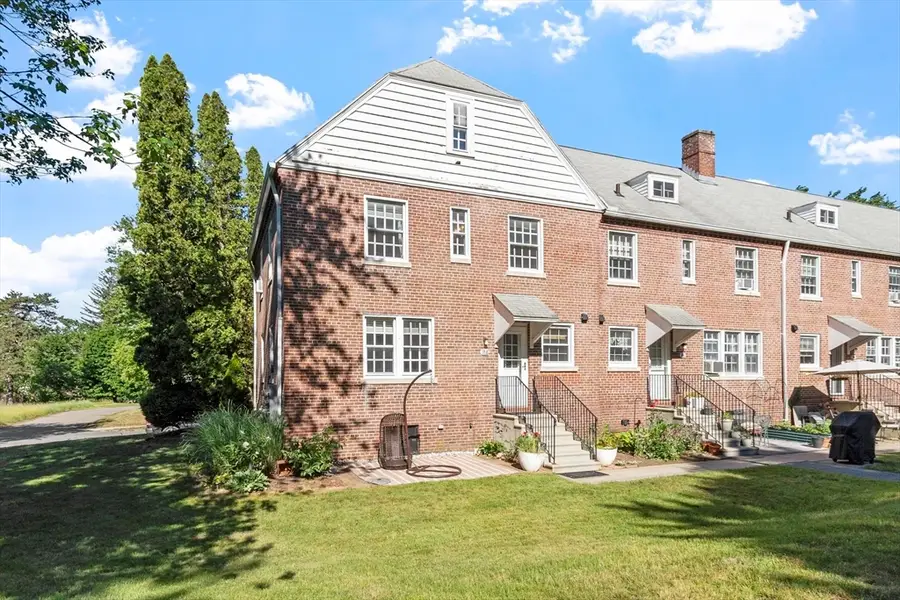 18 Bates St #E, Ayer, MA 01432 - #3