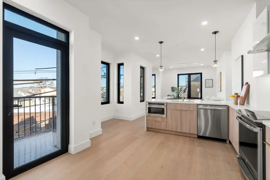 84 Prospect St #202, Somerville, MA 02143 - #3