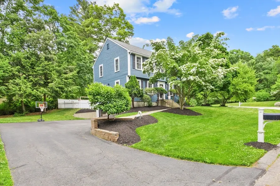 1 Castle Rd, Medway, MA 02053 - #3