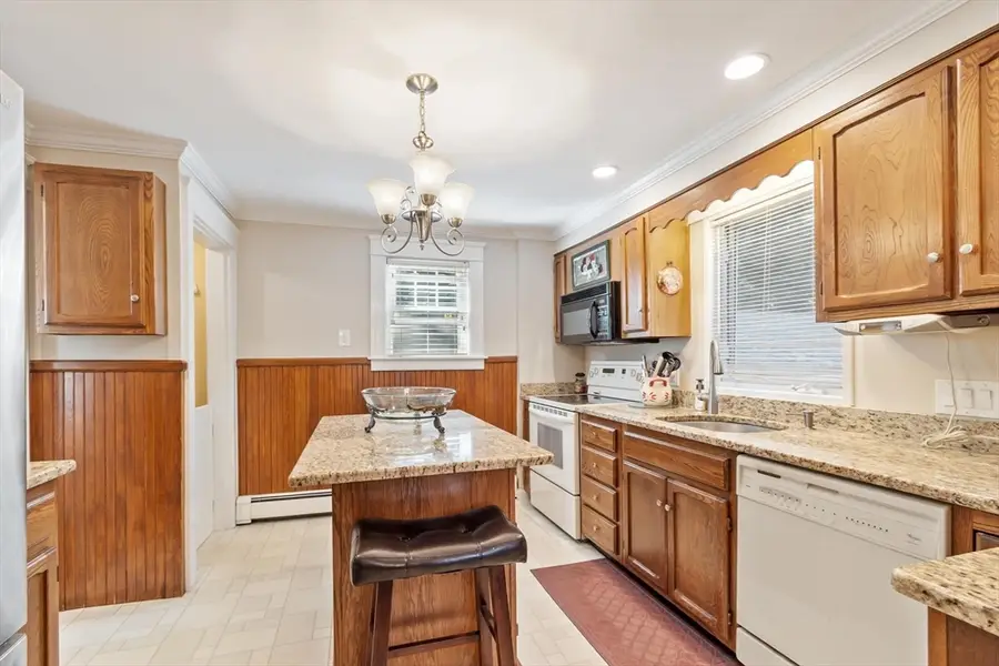 29 South St, Shrewsbury, MA 01545 - #3