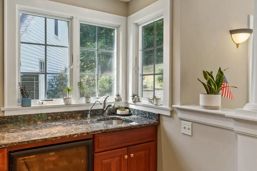 83 Longview St, Haverhill, MA 01830 - #3