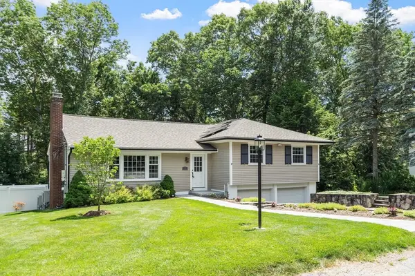 1 Riverview Ave, Maynard, MA 01754