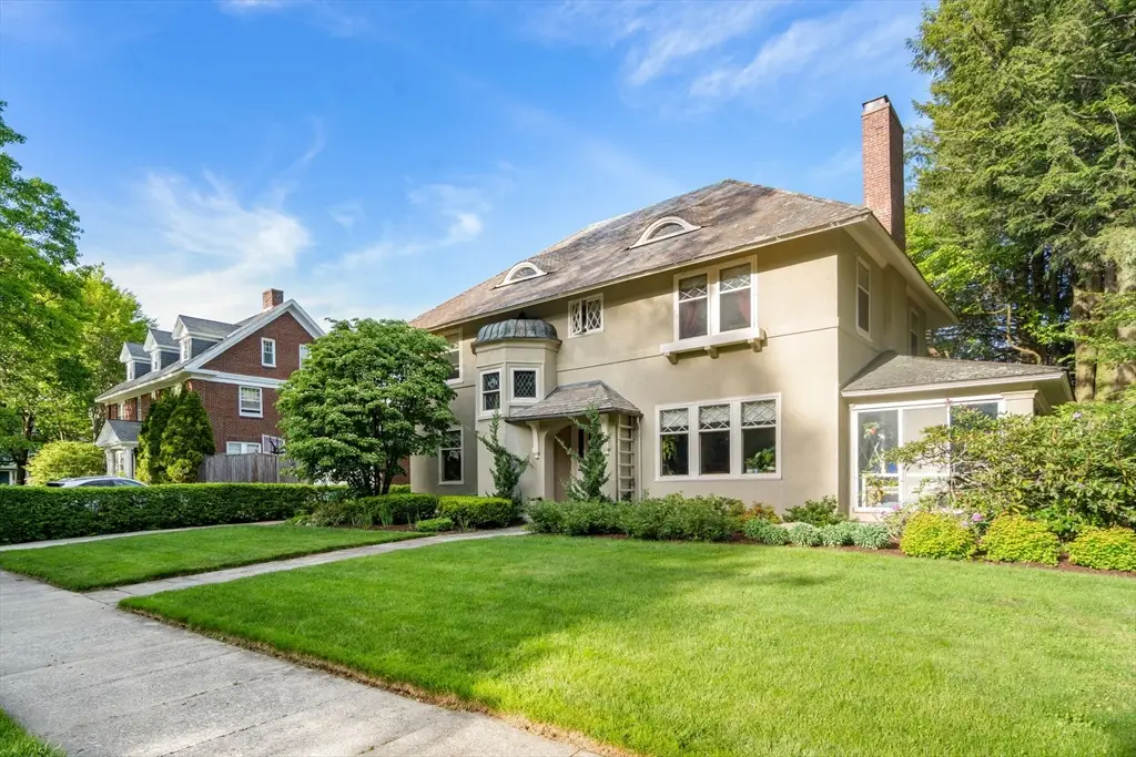 22 Whitman Rd, Worcester, MA 01609 - #1