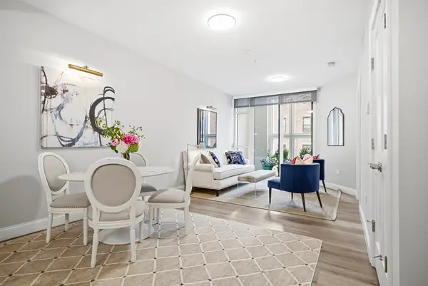 771 Harrison Ave #303, Boston, MA 02118
