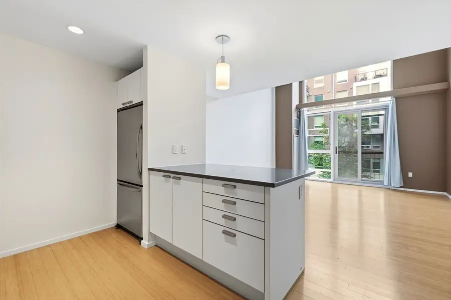 1 Earhart St #309, Cambridge, MA 02141 - #3