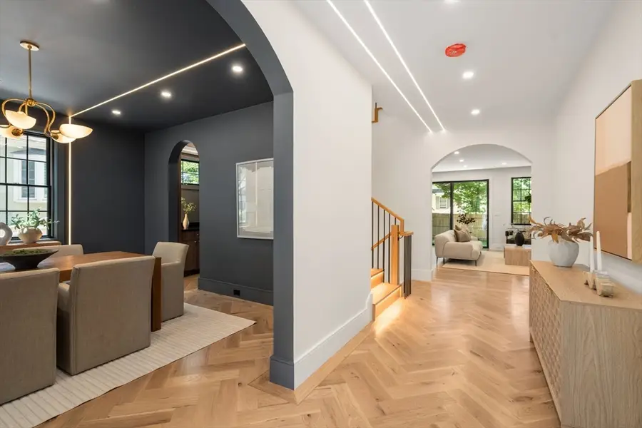 51 Davis Ave, Newton, MA 02465 - #2