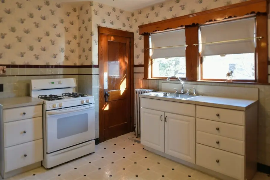 16 Glenwood Ave, Medford, MA 02155 - #3