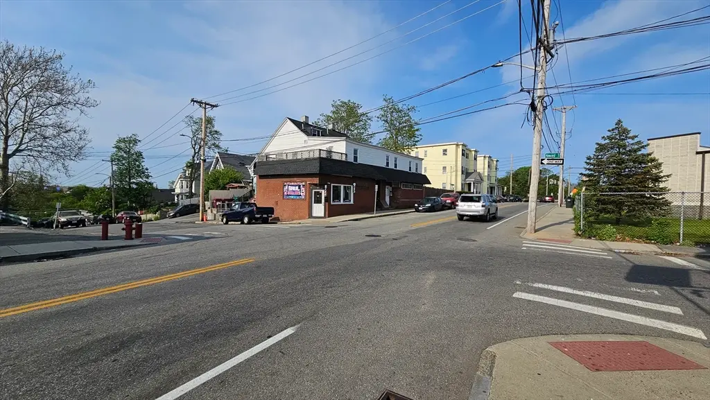 46 Howard St, Lowell, MA 01851 - #1