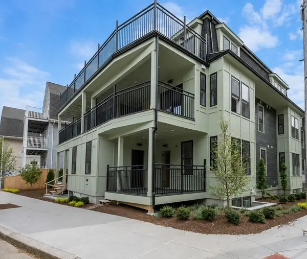 12-2 Corinthian Rd #2, Somerville, MA 02144