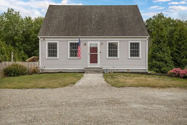 616 Plymouth St, Halifax, MA 02338
