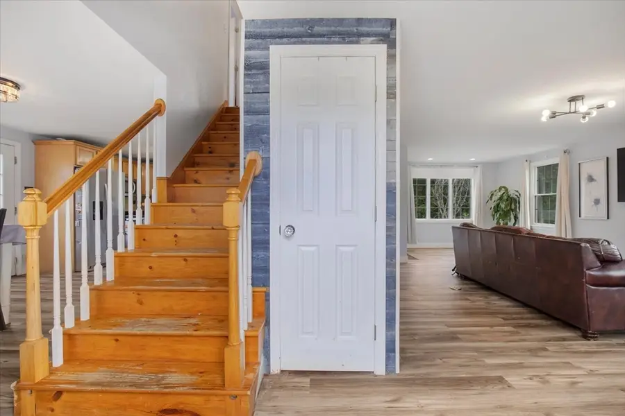 616 Plymouth St, Halifax, MA 02338 - #3