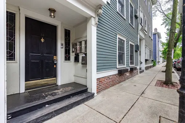 34 Washington St #1A, Boston, MA 02129