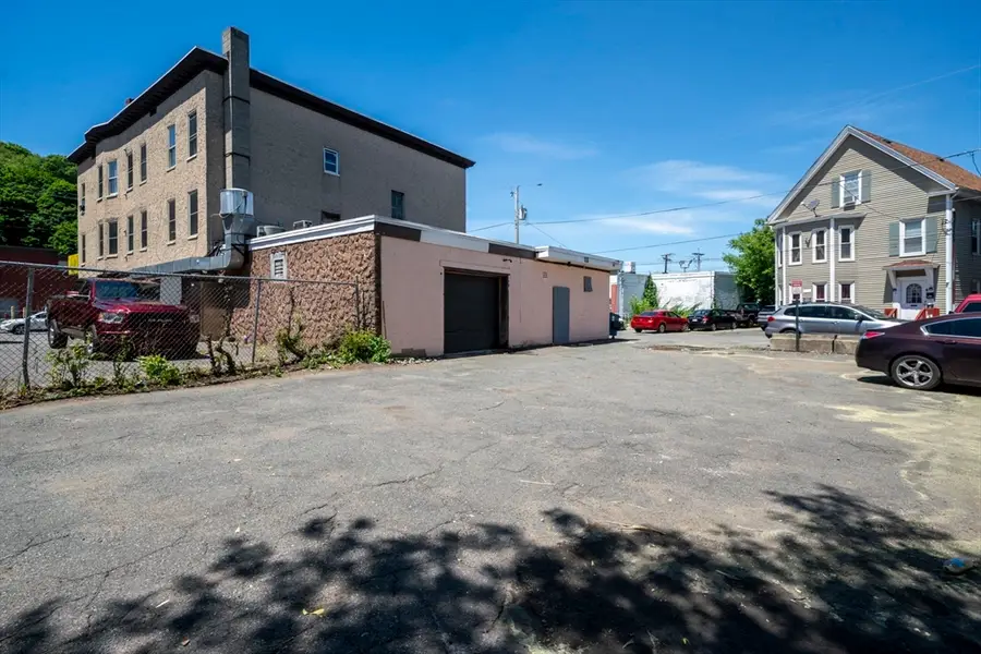 135 Lafayette Sq, Haverhill, MA 01832 - #2