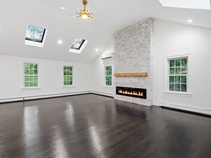 1126 Plymouth St, East Bridgewater, MA 02333 - #2