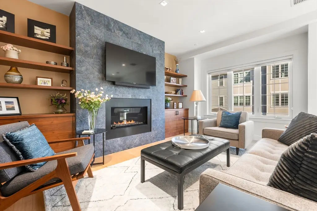 21 Crowninshield Rd #21, Brookline, MA 02446 - #1