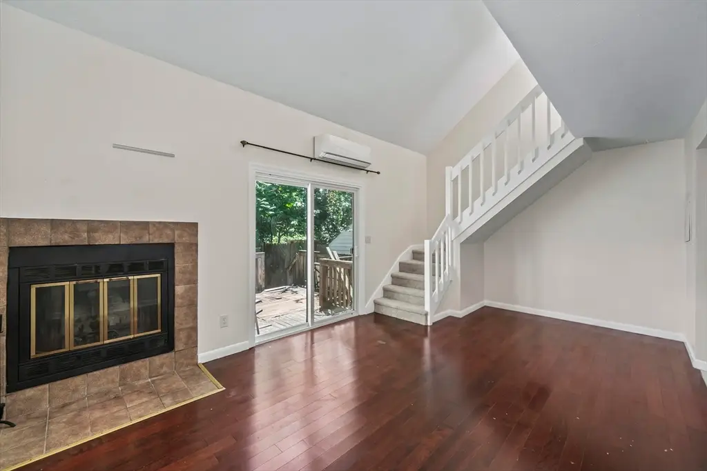 235 Lake St #D, Weymouth, MA 02189 - #1