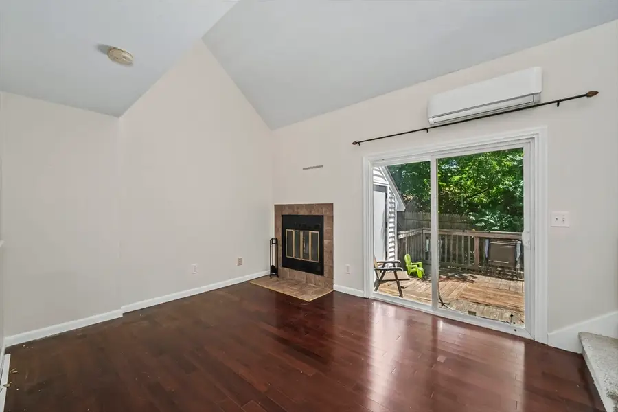 235 Lake St #D, Weymouth, MA 02189 - #2