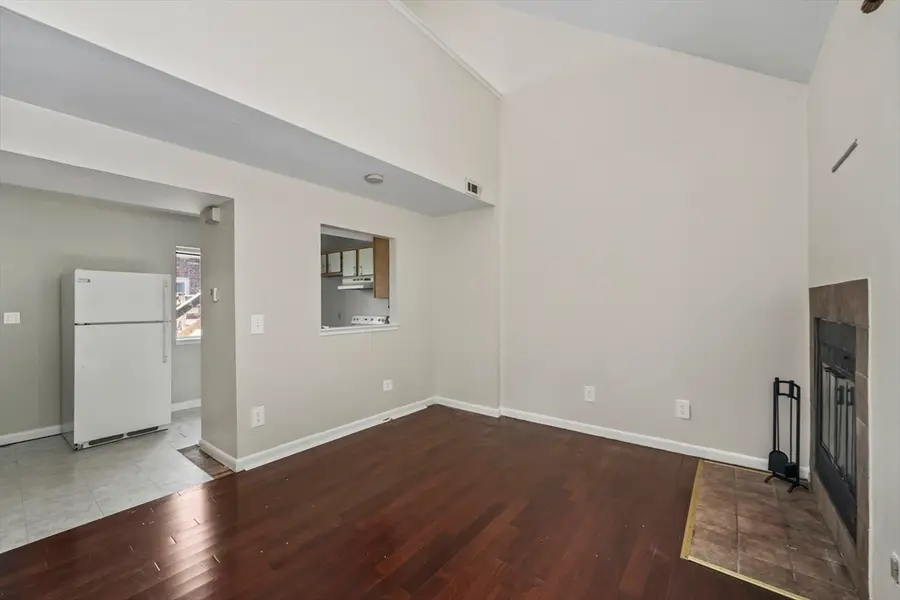 235 Lake St #D, Weymouth, MA 02189 - #3
