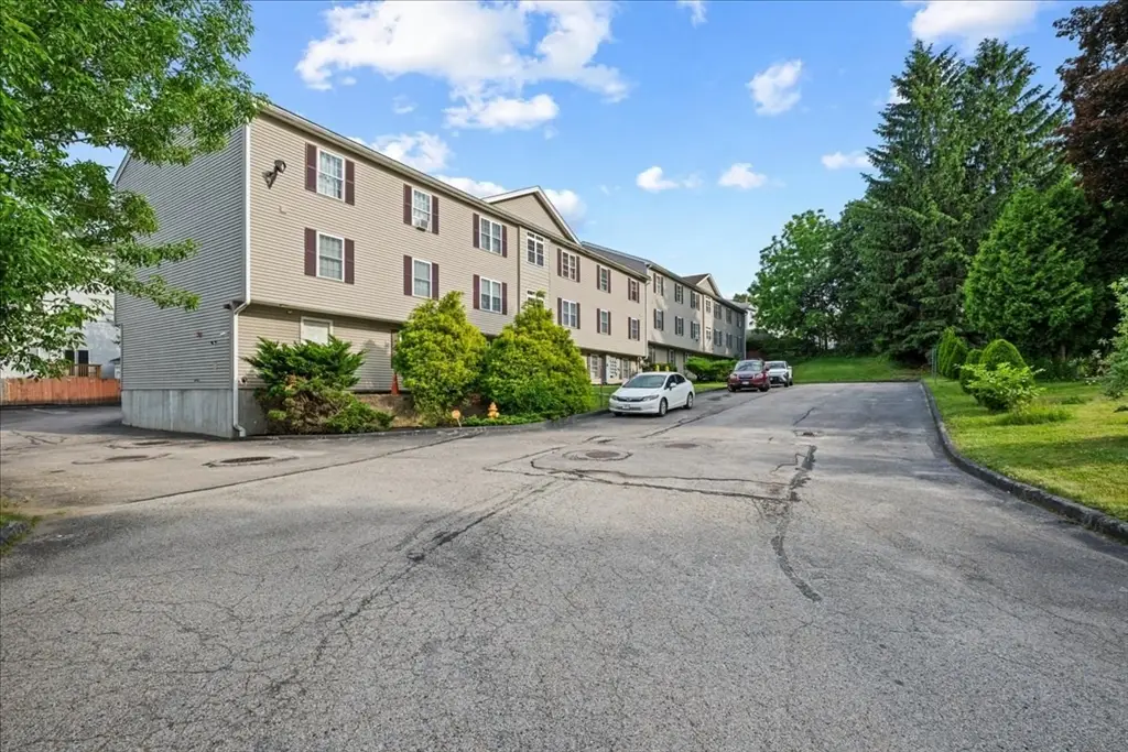 1 Hatfield St #7, Worcester, MA 01604 - #1