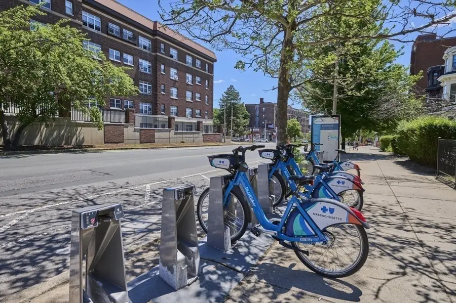 400 Broadway #3, Somerville, MA 02145 - #2