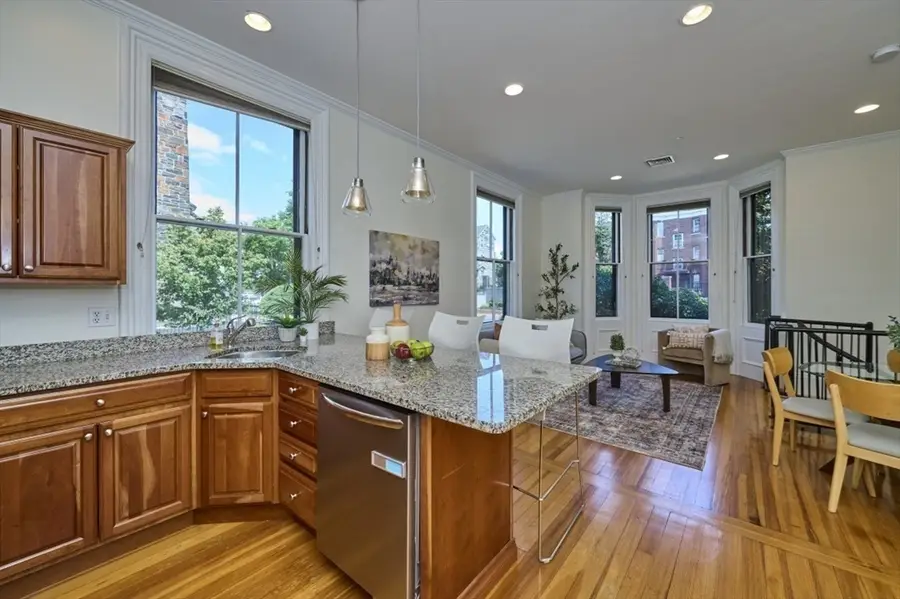 400 Broadway #3, Somerville, MA 02145 - #3