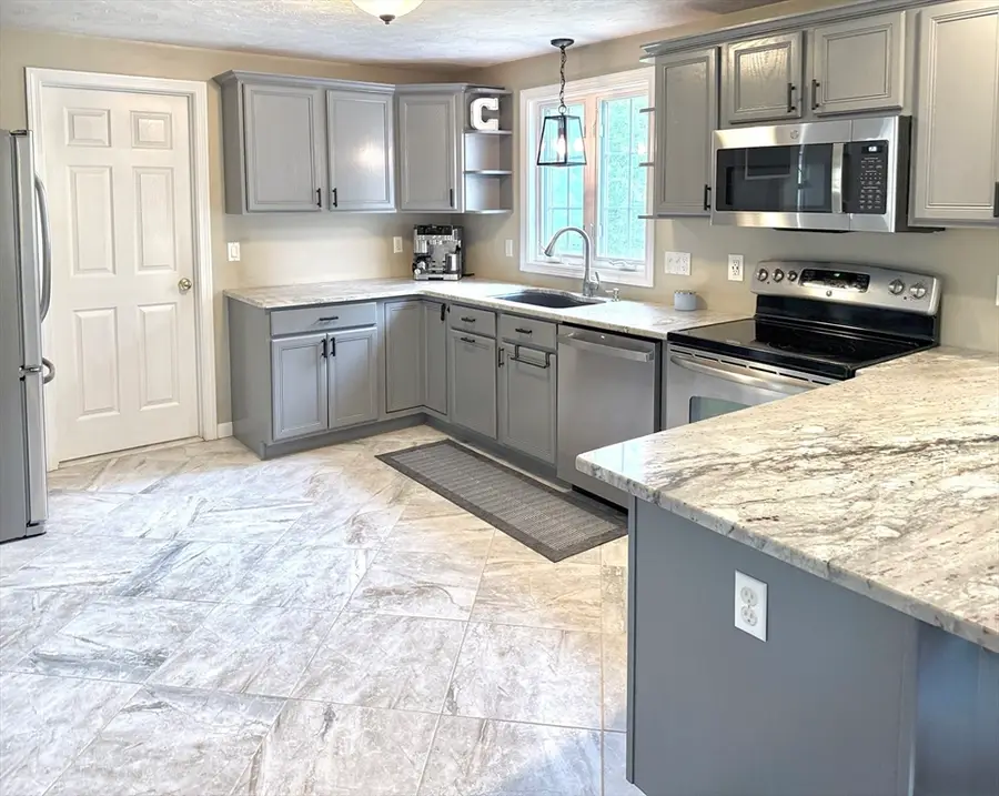 29 Wyndham Hill Dr, Plymouth, MA 02360 - #3
