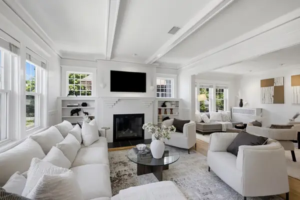 3-5 Newsome Park #2, Boston, MA 02130