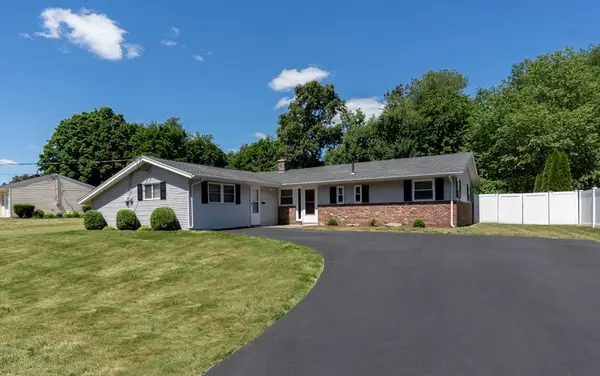 22 Temi Rd, Hudson, MA 01749