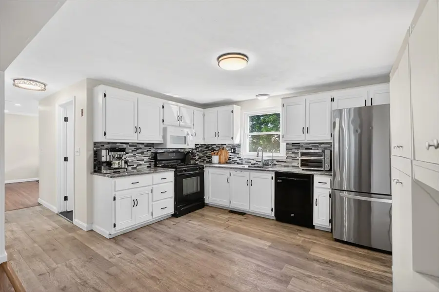 71 Whittier St, Haverhill, MA 01830 - #2