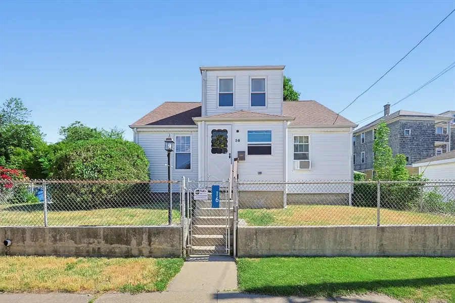 16 Lakeview St, Blackstone, MA 01504 - #2