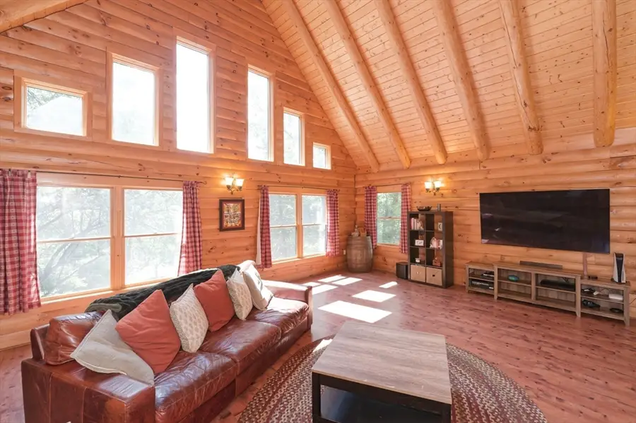 55 Breakneck Hill Rd, Southborough, MA 01772 - #3